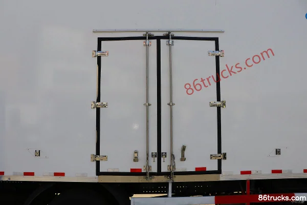 Foton Aoling Hornet 220 hp 4X2(6 wheels) 6.1m day cab van truck Body (2) | 86Trucks