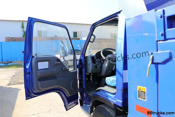 Foton Shidai Jingang 3 95 ch 4X2(6 roues) camion benne 3 m Cabine (1) | 86Trucks
