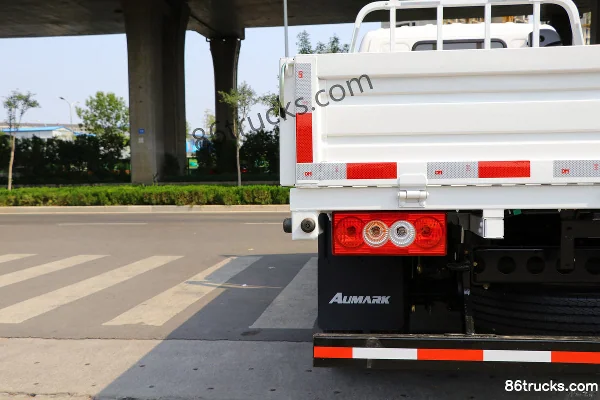 Foton Aumark série 3, 118 ch, 4X2(6 roues) , camion léger à plateau avec double cabine de 3,2 m (freins à air) Carrosserie (2) | 86Trucks