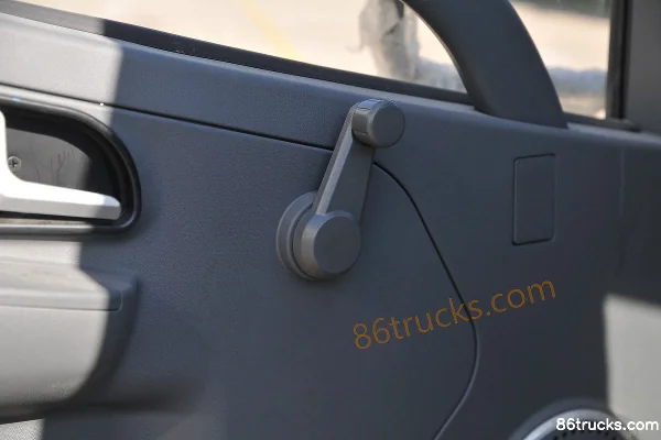 Kama K6 Fulaika 103 ch 4X2(6 roues) Camion à benne amovible pour ordures Cabine (3) | 86Trucks