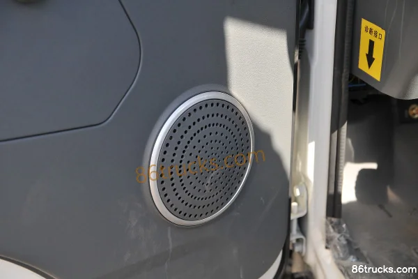 Kama K6 Fulaika 103 ch 4X2(6 roues) Camion à benne amovible pour ordures Cabine (2) | 86Trucks