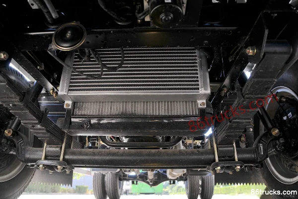 Kama K6 Fulaika 103 ch 4X2(6 roues) Camion à benne amovible pour ordures Châssis (1) | 86Trucks