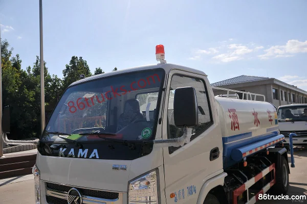 Kama K8 Fuyunlai 110 hp 4X2(6 wheels) Water Sprinkler Truck Body (1) | 86Trucks