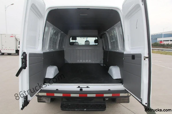JMC Teshun EV version transport commercial 5,7 m fourgon fermé électrique à empattement long (toit mi-haut) 80,4 kWh Caisse (1) | 86Trucks