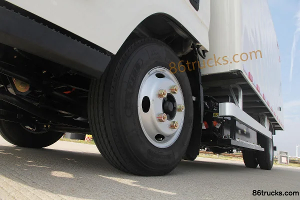 JMC Ka Rui EV 4.5T 4.08m Single Row Pure Electric Box Light Truck 81.14kWh 4X2(6 wheels) Chassis (3) | 86Trucks
