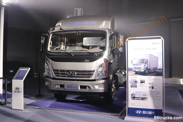Hyundai Commercial Vehicle Hongtu 500 154 hp 4X2(6 wheels) 3.835m semi-row flatbed light truck (Fast Gear 10-speed) Exterior (3) | 86Trucks
