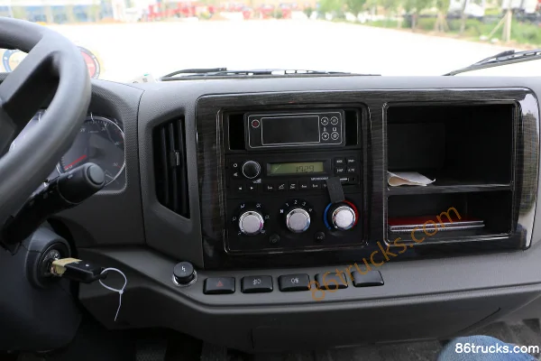 FAW Jiefang Hu VN 130 ch 4X2(6 roues) 4.13 m camion frigorifique Cabine (1) | 86Trucks