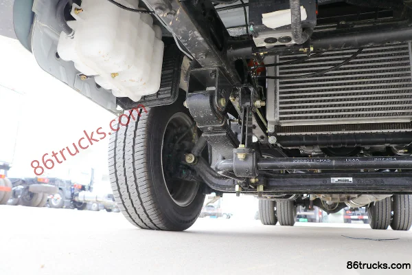 Feidi TUD DX 102hp 4X2(6 wheels) Refrigerated Truck Chassis (2) | 86Trucks
