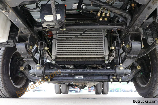 Feidi TUD DX 102hp 4X2(6 wheels) Refrigerated Truck Chassis (1) | 86Trucks