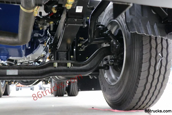 Dongfeng T7 Heavy Truck Composite Edition 430 hp 6X4(10 wheels) Tractor Truck Chassis (3) | 86Trucks