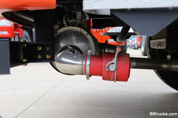 Dongfeng Tesheng 220hp 6X2(8 wheels) Fuel Tank Truck (Chusheng Brand) Chassis (1) | 86Trucks