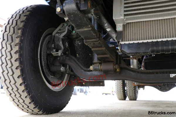 Feidi D3 Series 116hp 4X2(6 wheels) Suction Sewer Truck Chassis (2) | 86Trucks