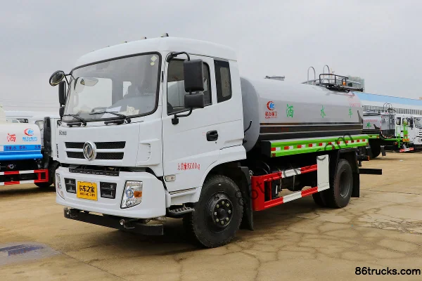 Dongfeng Teshang 160 hp 4X2(6 wheels) Water Sprinkler Truck (Chengliwei Brand) Exterior (3) | 86Trucks