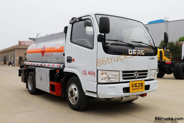 Dongfeng Dongfeng D5 Light Truck fuel tanker truck