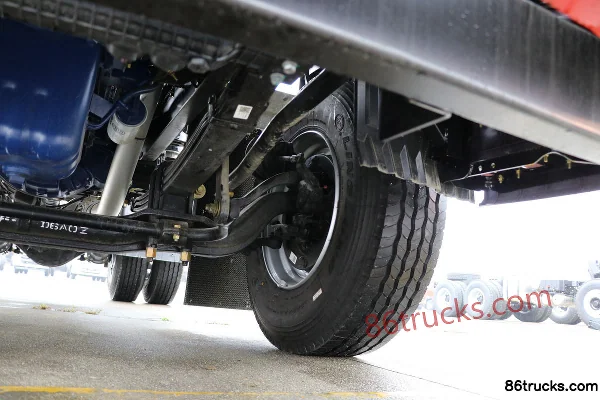 Dongfeng T7 Heavy Truck 350hp 4X2(6 wheels) tractor truck Chassis (3) | 86Trucks