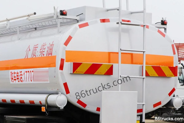 Dongfeng Commercial Vehicle Tianjin 190hp 4X2(6 wheels) oil transport truck (Chusheng brand) Body (2) | 86Trucks