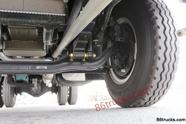 Dayun Fengdu 160 hp 4X2(6 wheels) Water Sprinkler Truck Chassis (3) | 86Trucks