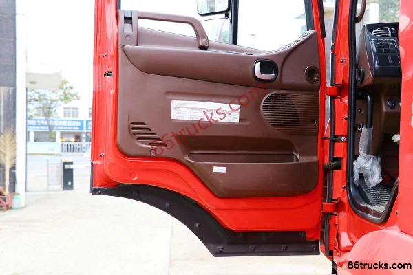 JAC Gallop K5L 220 hp 4X2(6 wheels) Flatbed Truck (Dali brand) Cab (3) | 86Trucks