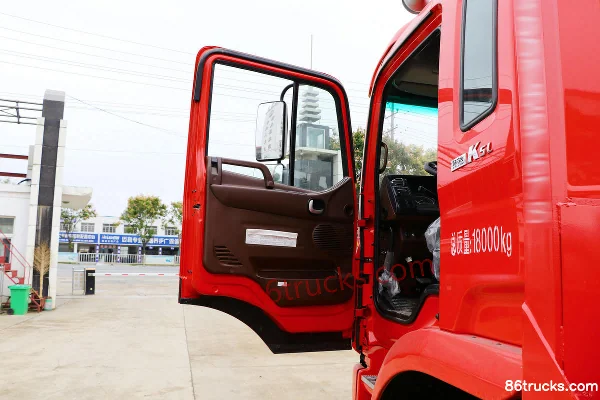 JAC Gallop K5L 220 hp 4X2(6 wheels) Flatbed Truck (Dali brand) Cab (1) | 86Trucks