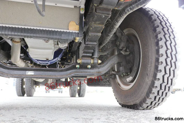 Dayun Yuntu 220 hp 4X2(6 wheels) Grapple Crane Truck Chassis (3) | 86Trucks