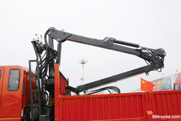 Dayun Yuntu 220 hp 4X2(6 wheels) Grapple Crane Truck Body (1) | 86Trucks