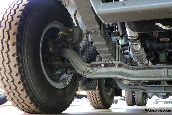 Sinotruk J5G 340 ch 8X4(12 roues) camion benne à boue (marque Runzhixing) Châssis (2) | 86Trucks