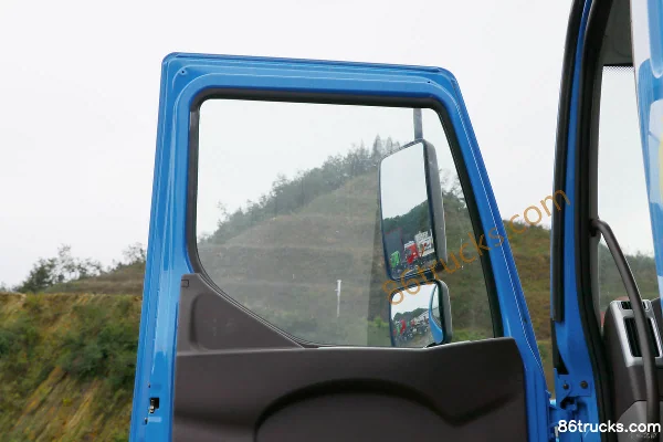 Fuda 160 hp 6X2(8 wheels) Dump Truck (two-axle lift) Cab (2) | 86Trucks