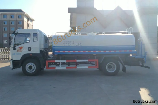Sinotruk HOWO G5X 180 ch 4X2(6 roues) Camion citerne d'arrosage (marque Huawei Chile) Extérieur (2) | 86Trucks