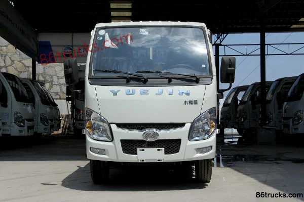 Yuejin Xiaofuxing S50Q 95 hp 4X2(6 wheels) 3.35m Flammable Gas Box Truck Exterior