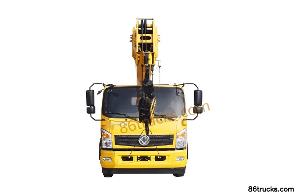 Dongfeng T5 140 hp 4X2(6 wheels) 8-ton Four-Section Boom Crane (Senyuan Brand) Exterior