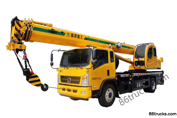 Senyuan Heavy Industry 170hp 4X2(6 wheels) 12-ton Four-Section Boom Crane Exterior (2) | 86Trucks