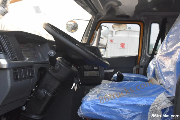 Senyuan Heavy Industry 330 ch 6X4(10 roues) grue 25 tonnes Cabine (1) | 86Trucks