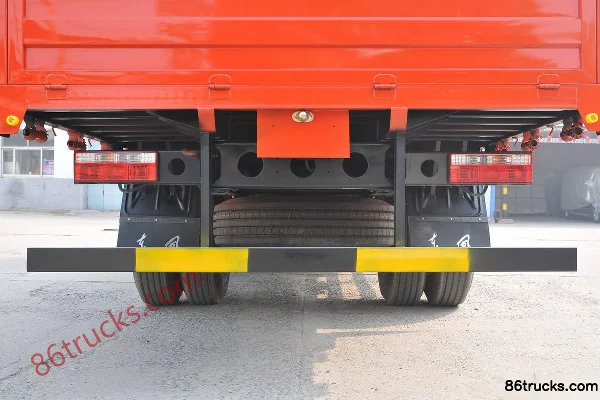 Dongfeng Duolika D9 170 ch 4X2(6 roues) 6,2 m plateau porteur (8 vitesses) Carrosserie (3) | 86Trucks