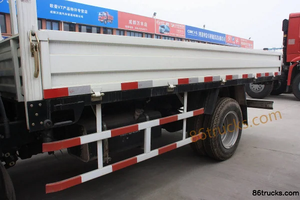 Yuejin Shangjun X100-28 88 ch 4X2(6 roues) camion plateau léger à cabine simple 3,65 m Châssis (2) | 86Trucks