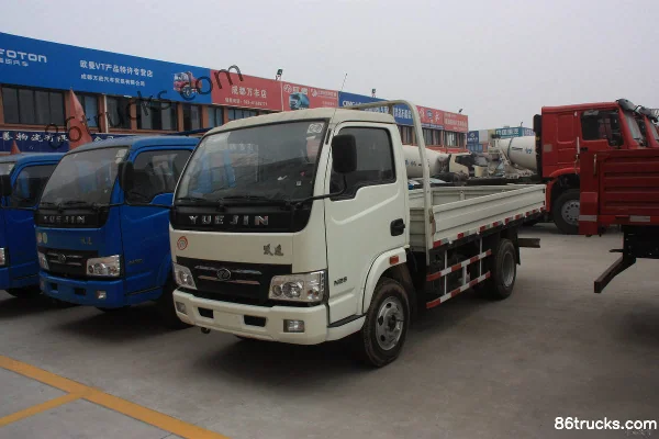 Yuejin Shangjun X100-28 88 ch 4X2(6 roues) camion plateau léger à cabine simple 3,65 m Extérieur (2) | 86Trucks