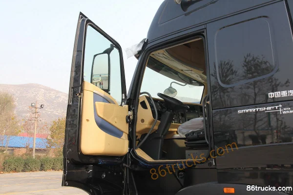 Sinotruk HOWO A7 Series Heavy Truck 420 hp 4X2(6 wheels) Tractor Truck (A7-G Cab) (1) | 86Trucks