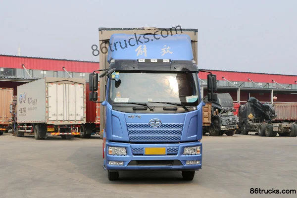 FAW Jiefang J6L Medium Truck Composite Type 180hp 4X2(6 wheels) 7.7m Van Cargo Truck Exterior (2) | 86Trucks