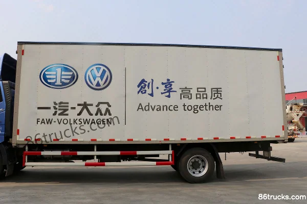 FAW Jiefang J6L Medium Truck Composite Type 180hp 4X2(6 wheels) 7.7m Van Cargo Truck Body (1) | 86Trucks