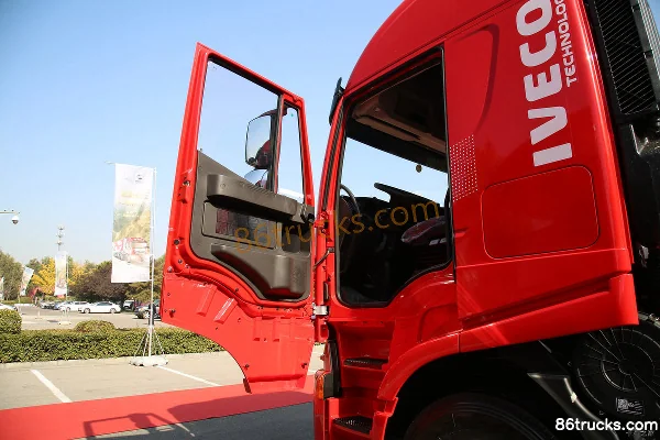 SAIC Hongyan GenlyonC6 camion lourd 440 ch 6X4(10 roues) tracteur routier LNG (China VI) Cabine (1) | 86Trucks