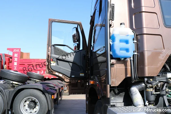 FAW Jiefang New J6P Heavy Truck 2020 Model Leading Edition 460 hp 8X4(12 wheels) 9.4m Stake Truck Cab (1) | 86Trucks