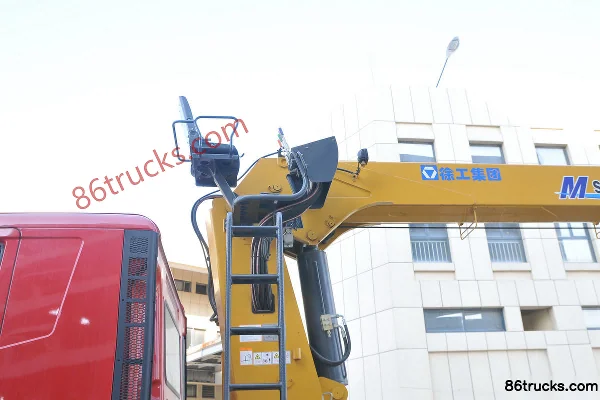 XCMG Hanfeng G5 270 hp 6X4(10 wheels) 8.45m Truck-mounted Crane Body (2) | 86Trucks