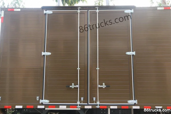 Sinotruk HOWO Hanhan 2019 Tech Edition 143 hp 4X2(6 wheels) 4.15m single-row van light truck Body (1) | 86Trucks