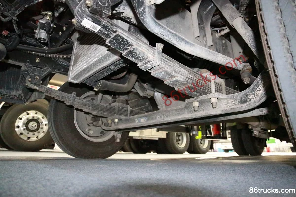 Dongfeng T5 130hp 4X2(6 wheels) Kitchen Garbage Truck (Chusheng Brand) Chassis (1) | 86Trucks