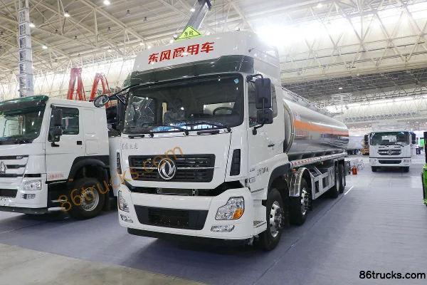 Dongfeng Commercial Vehicle Tianlong 350 ch 8X4(12 roues) camion citerne à huile en aluminium (marque Chusheng) Extérieur (3) | 86Trucks