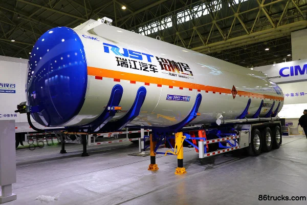 CIMC Ruijiang 49m³ Intelligent Aluminum Alloy Liquid Tank Semi-Trailer Exterior (3) | 86Trucks