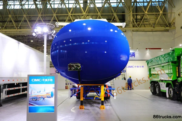 CIMC Ruijiang 49m³ Intelligent Aluminum Alloy Liquid Tank Semi-Trailer Exterior (2) | 86Trucks