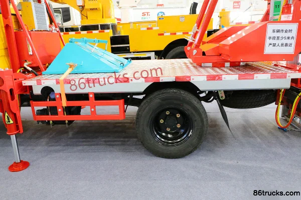 JMC Shunda 115hp 4X2(6 wheels) Double Row Aerial Work Truck (Runzhixing Brand) Body (2) | 86Trucks