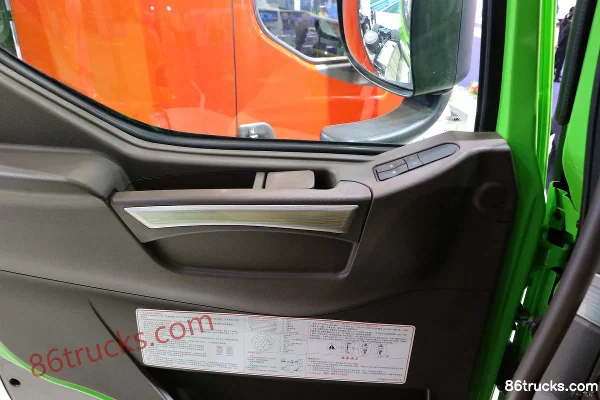 Dongfeng Liuqi Chenglong H7 460 hp 6X4(10 wheels) 6m Dump Truck Cab (3) | 86Trucks