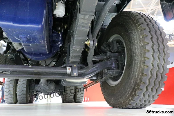 Dongfeng Liuqi Chenglong H7 460 hp 6X4(10 wheels) 6m Dump Truck Chassis (3) | 86Trucks