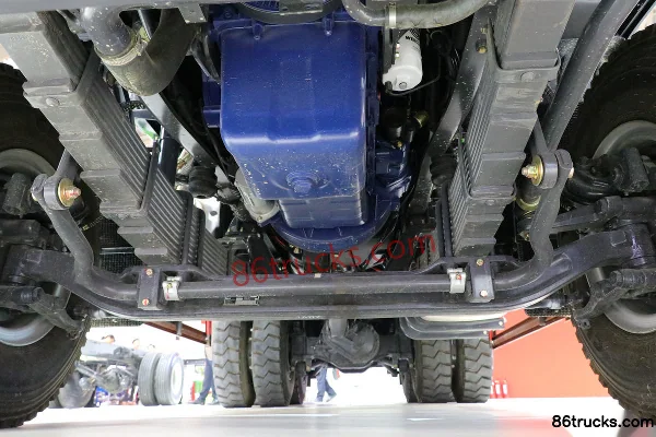 Dongfeng Liuqi Chenglong H7 460 hp 6X4(10 wheels) 6m Dump Truck Chassis (1) | 86Trucks